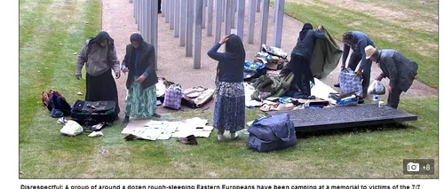 Fotografiile vorbesc de la sine. Mai mulți imigranți fără adăpost și-au instalat tabăra lângă un monument din Londra, dedicat victimelor atentatelor din 2005