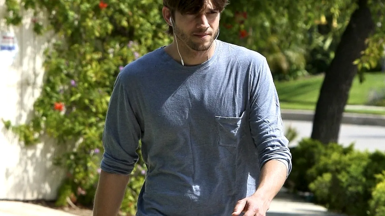 Ashton Kutcher își va anunța logodna cu Mila Kunis săptămâna viitoare