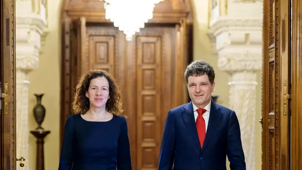 O nouă „lovitură diplomatică” a lui Nicușor Dan. A primit-o în vizită la Cotroceni pe Roxana Mînzatu