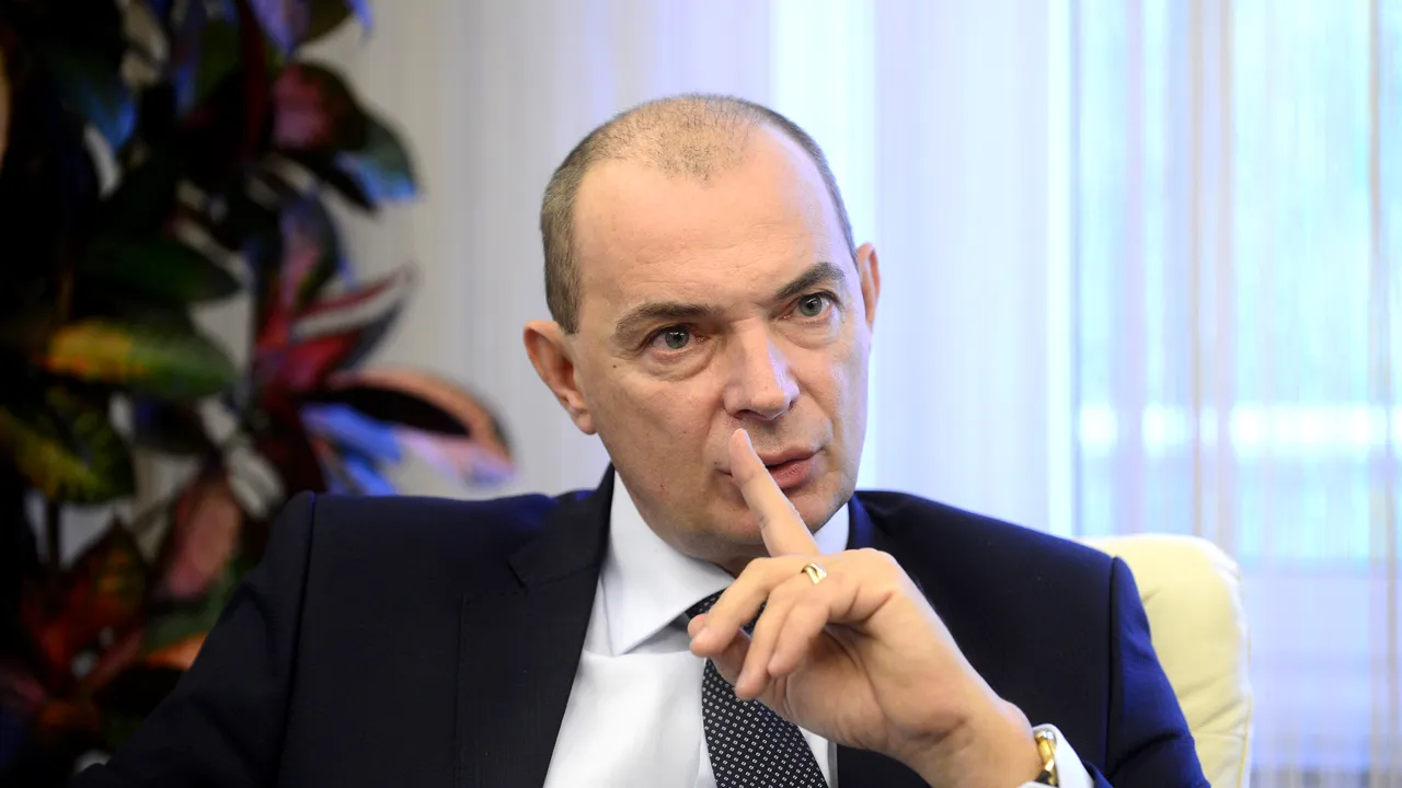 Fostul vicepreședinte al ASF George Tudor a fost reținut pentru o mită de 300.000 de euro. Procurorii cer aviz pentru reținerea soției sale, senatorul Anca Tudor