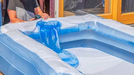 IML „face lumină” în tragedia de la Cluj în care un o familie a murit ELECTROCUTATĂ lângă o piscină gonflabilă. Detaliul care le-a adus moartea