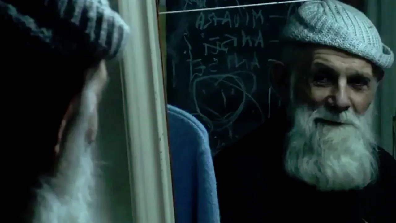 Lungmetrajul TIMEBOX, bazat pe cea mai amplă ARHIVĂ PERSONALĂ pe peliculă din România, vine cu imagini NECUNOSCUTE cu Ceaușescu și Iliescu