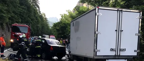 Accident mortal pe DN 7, în Călimănești. Patru victime, dintre care un mort