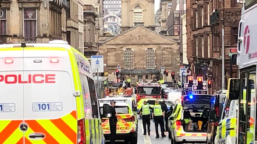 ALERTĂ. Un bărbat a fost împușcat după ce ar fi înjunghiat mai multe persoane la Glasgow | VIDEO