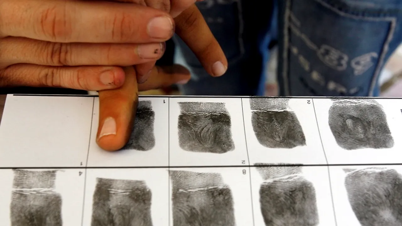 Cereri de amprentare a românilor și bulgarilor care merg în Germania pentru indemnizații sociale