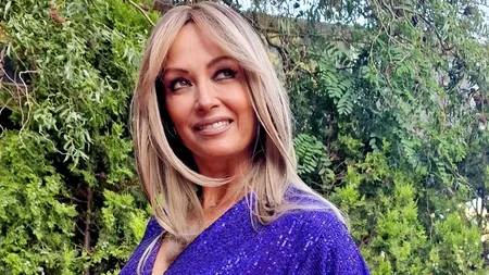 FOTO / Anca Țurcașiu, fotografiată de nora sa. Ipostaze spectaculoase pe plajă!