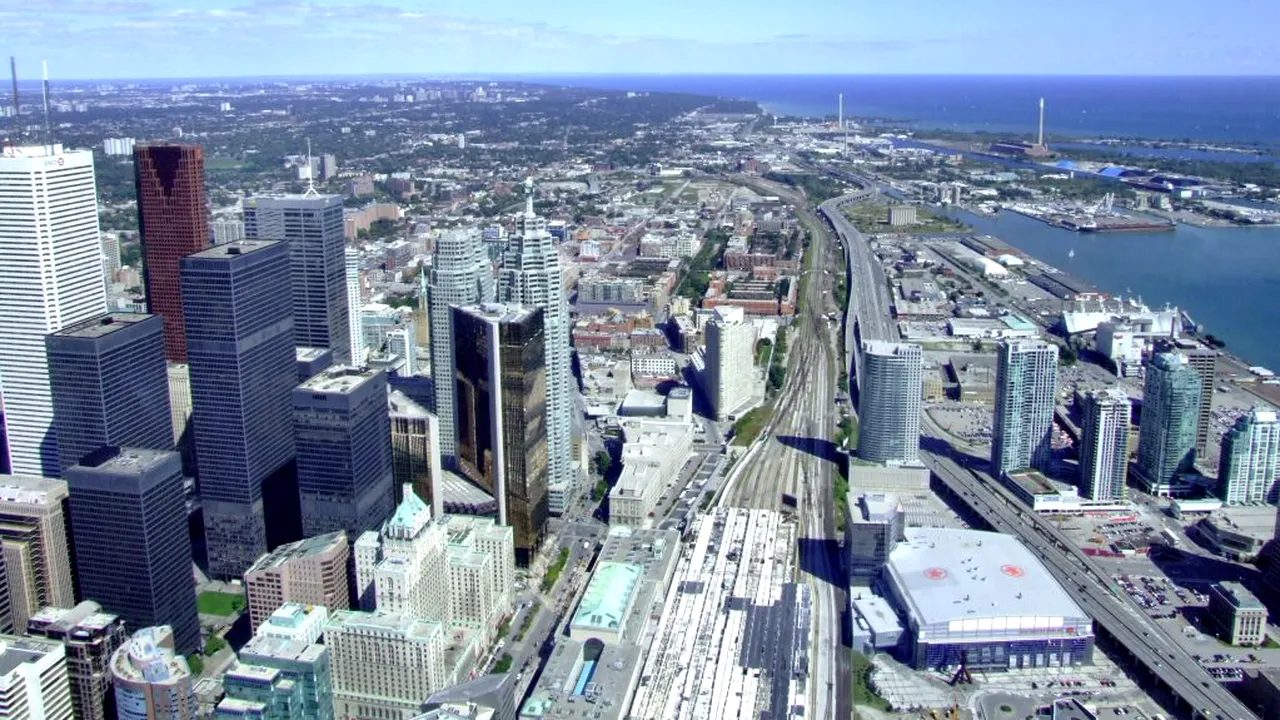 Un român căutat pentru crimă a fost arestat în Canada