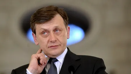 Ce spune președintele interimar Crin Antonescu despre BUTONUL TREI AL TELEFONULUI de la Cotroceni