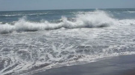 Un scafandru a murit după ce a intrat în mare pentru a demonta geamanduri, la Mamaia