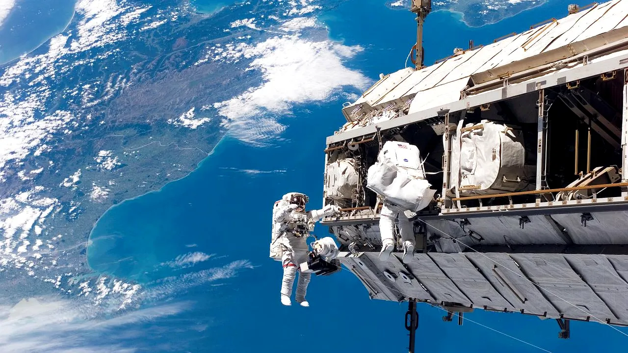 Rusia va părăsi Staţia Spaţială Internaţională din cauza sancţiunilor impuse de Occident