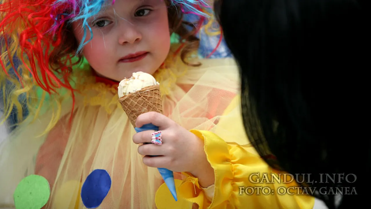 Protecția Consumatorilor avertizează. Din ce este făcută, de fapt, înghețata produsă industrial