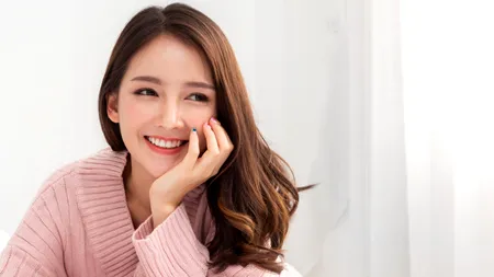 Japonezii fac cursuri ca să învețe să zâmbească din nou după pandemie