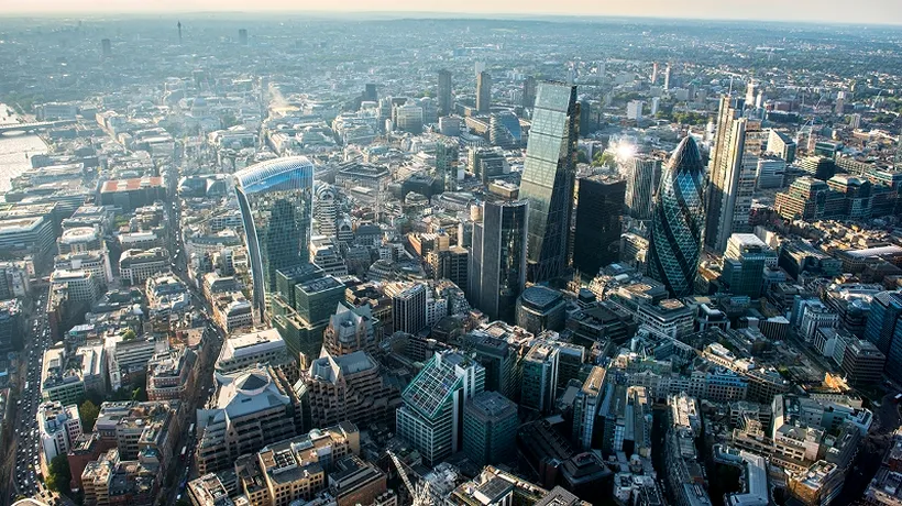 Alertă falsă cu bombă în centrul Londrei