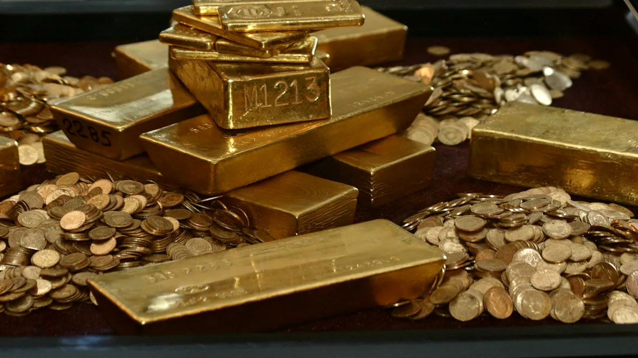 Prețul AURULUI ajunge la un nou record. Într-o singură zi a crescut cu aproape 10.000 de lei
