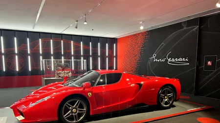 FOTO | Ea este prima femeie pilot din România care va semna cu Ferrari! Cine este Zoe Florescu Potolea și ce a căutat la Maranello