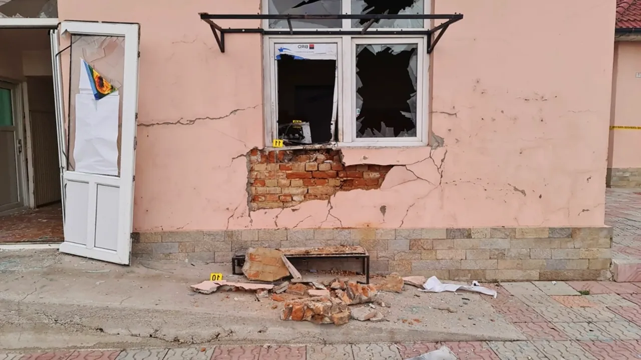 Bancomat aruncat în aer, în Constanța, chiar lângă sediul Poliției. Autoritățile caută făptașii