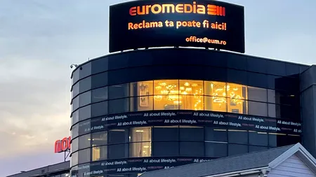 Premieră în outdoor-ul digital: Primul ecran 3D din România