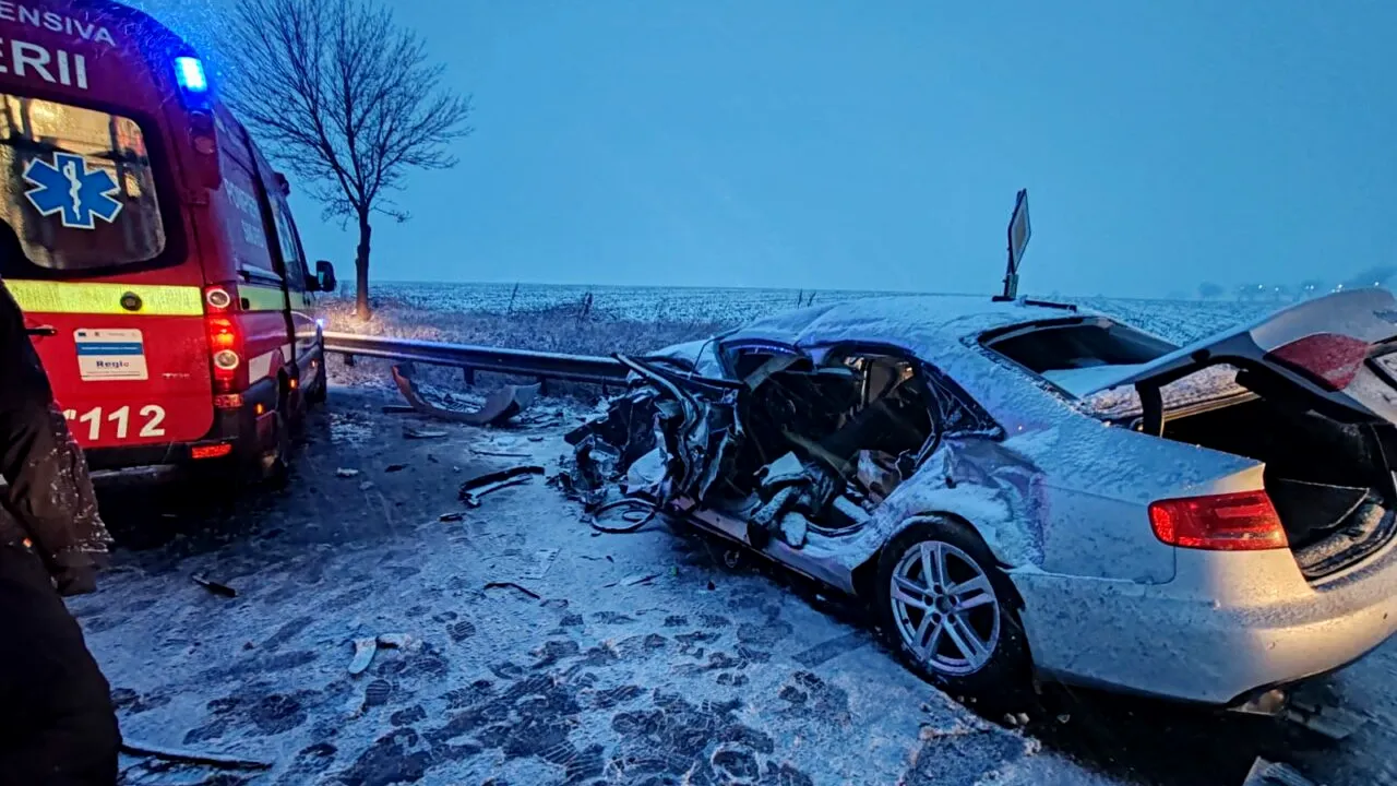 Cine este șoferul care a MURIT în accidentul de pe E85. Un camion a intrat pe contrasens, din cauza viscolului, și l-a lovit în plin