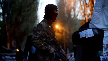 CRIZĂ ÎN UCRAINA. 13 observatori OSCE au fost CAPTURAȚI de separatiștii proruși. În același timp, Moscova cere Kievului „ÎNCETAREA IMEDIATĂ