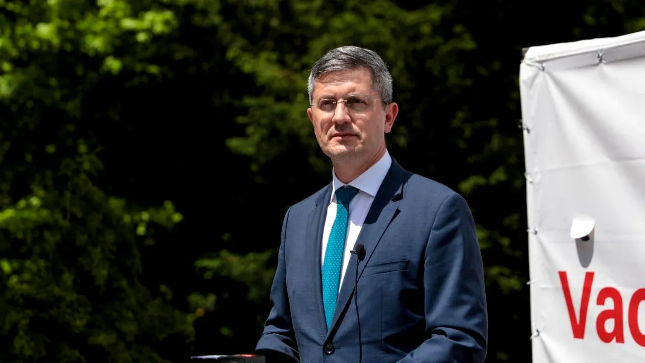 Prima reacție a lui Dan Barna după remanierea lui Stelian Ion: „Florin Cîțu trebuie să plece