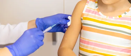 Doar 900 de români s-au vaccinat anti-COVID în cea de a doua zi a anului