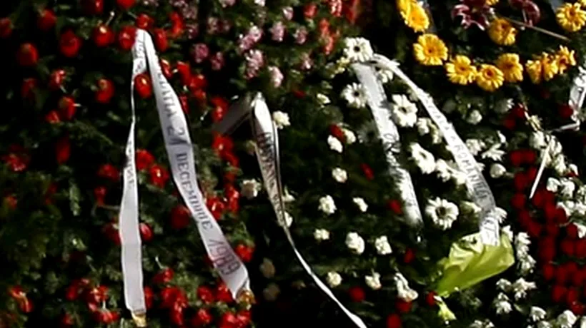 La înmormântare, ca la nuntă. De ce propune un primar din Hunedoara să fie aduși bani în plic, în locul coroanelor de flori