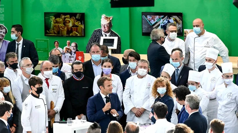 Emmanuel Macron, atacat cu un ou de un bărbat. Atacatorul a fost arestat | VIDEO