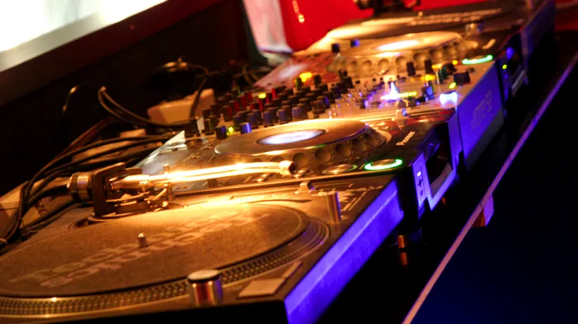 Unul dintre cei mai renumiți DJ-i din lume a murit