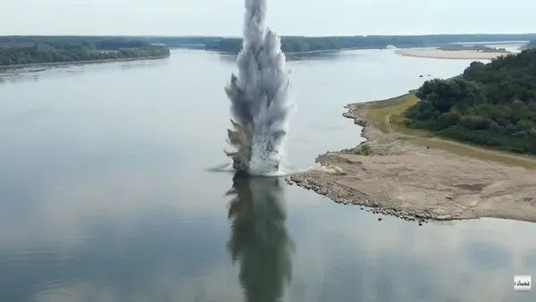 Ministerul Apărării a reluat misiunile pe Dunăre, aproape de Cernavodă, după eșecul primei intervenții, când a fost detonată o stâncă