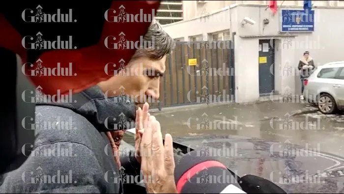 Victor Pițurcă pleacă de la Arestul central al Poliției Capitalei / Sursa foto: captură video GÂNDUL