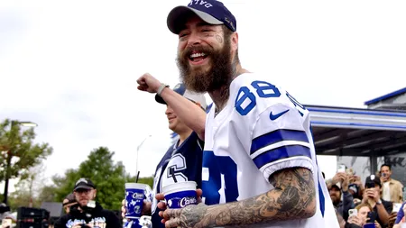 ȘOCUL pe care l-a avut o chelneriță când a văzut ce i-a lăsat cântărețul Post Malone pe masă după ce a mâncat