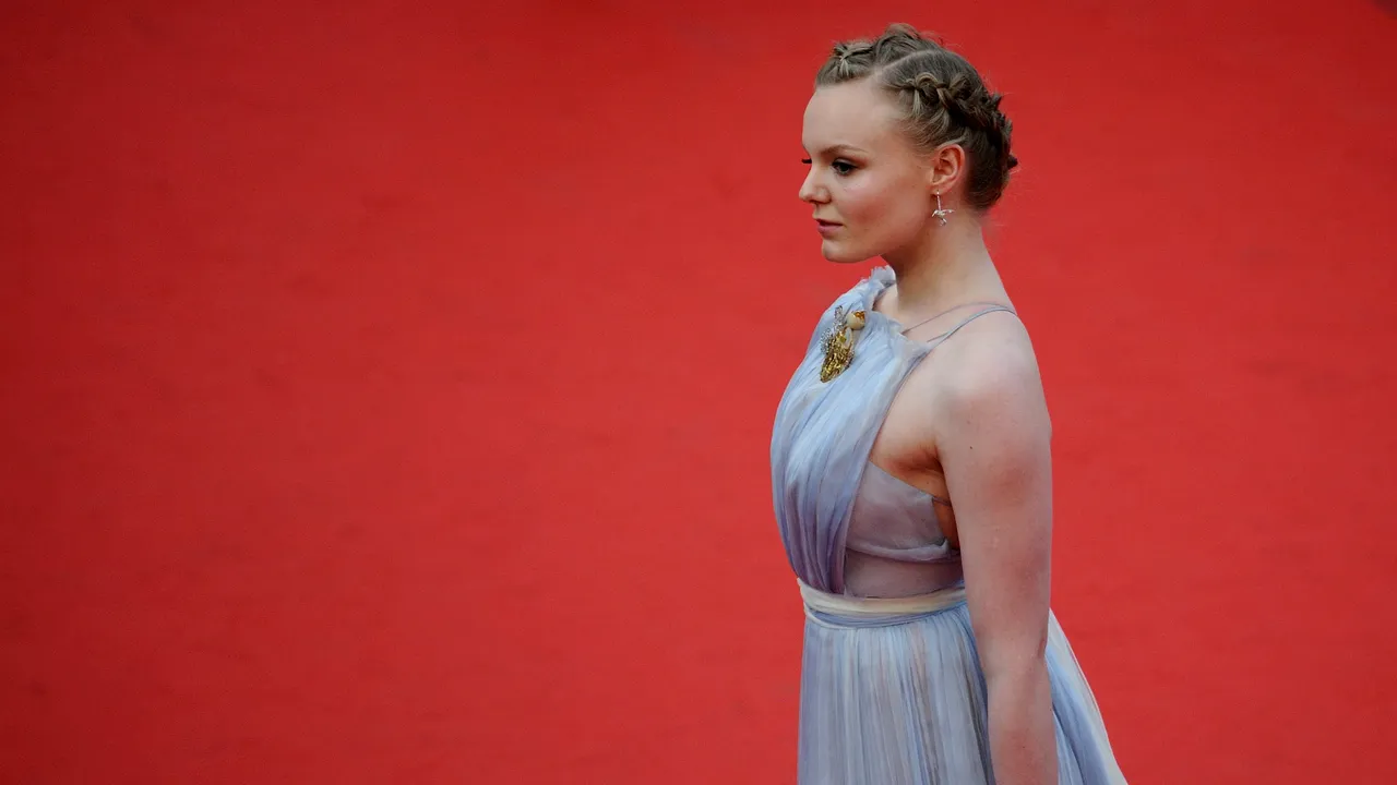 Zece artiști DE URMĂRIT în 2019: Cine este actrița de origine ROMÂNĂ, inclusă pe listă