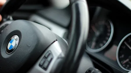 ANAF scoate la licitație un BMW 320i la preț de smartphone. Ce acte îți trebuie pentru a o cumpăra?