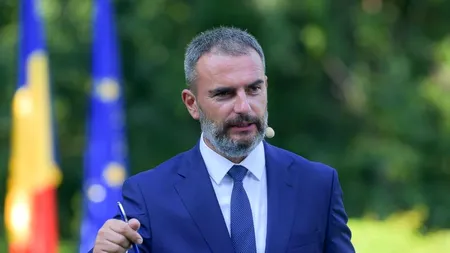 Fostul purtător de cuvânt din Guvernul Ciucă este noul purtător de cuvânt din Guvernul Niculescu. Ce funcții a mai ocupat Dan Cărbunaru
