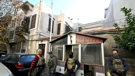 Franța a avut contacte cu noii lideri ai SIRIEI /Parisul așteaptă tranziție pașnică și combaterea rețelei teroriste Stat Islamic