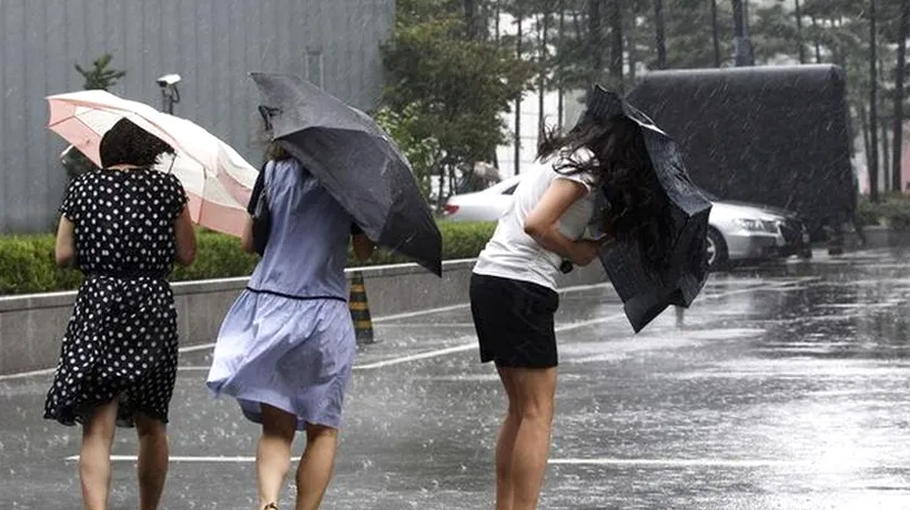 METEO. INFORMARE ANM: Ploi, descărcări electrice și vânt puternic, în aproape toată țara, până sâmbătă după-amiază
