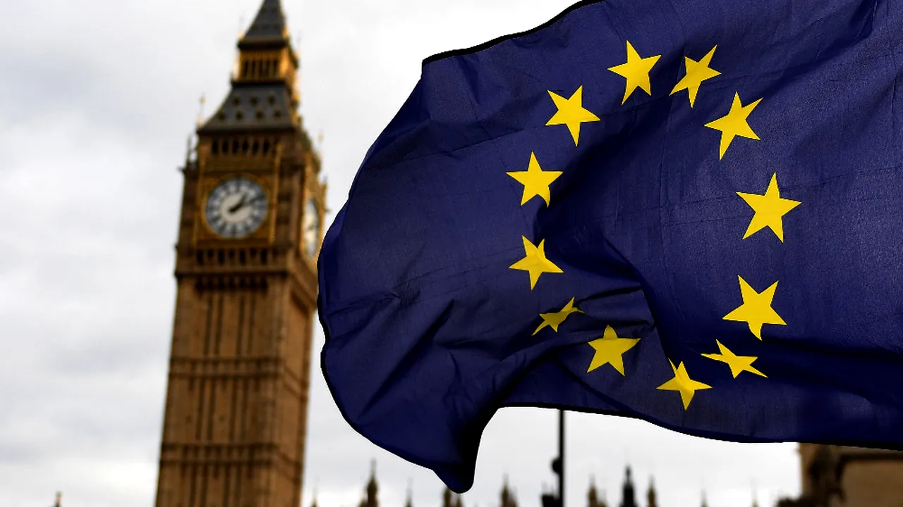 Cât timp vor mai putea circula liber românii prin Marea Britanie, după Brexit