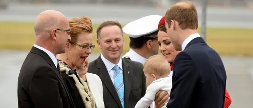 Cum arată prințul George la 8 luni. Prințul William, Kate și fiul lor se află într-o vizită în Noua Zeelandă
