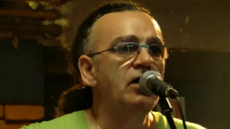 Legenda muzicii folk, Marius Bațu, a MURIT la 65 de ani, în timpul unui concert