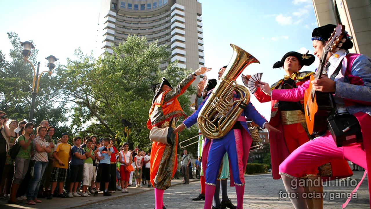 Studenții pot merge gratuit la teatre, filme, concerte și muzee