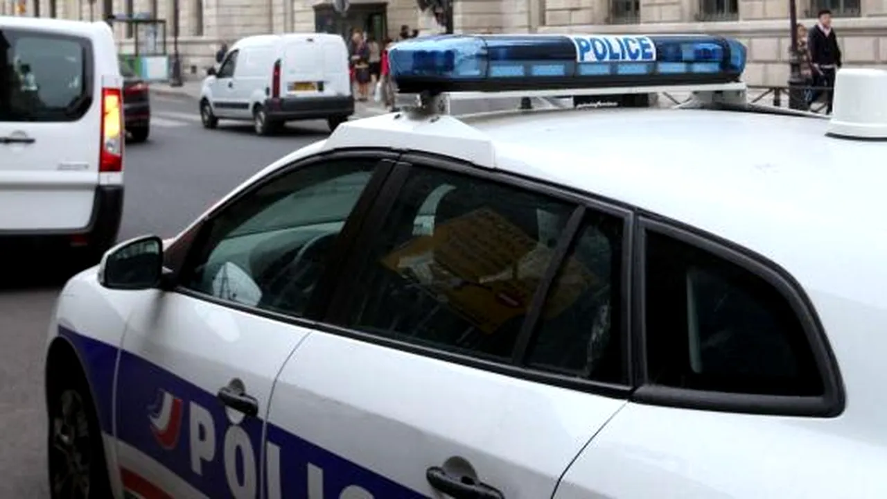 Răfuială pe străzile din Paris: un tânăr de 30 de ani, omorât cu două lovituri de cuțit