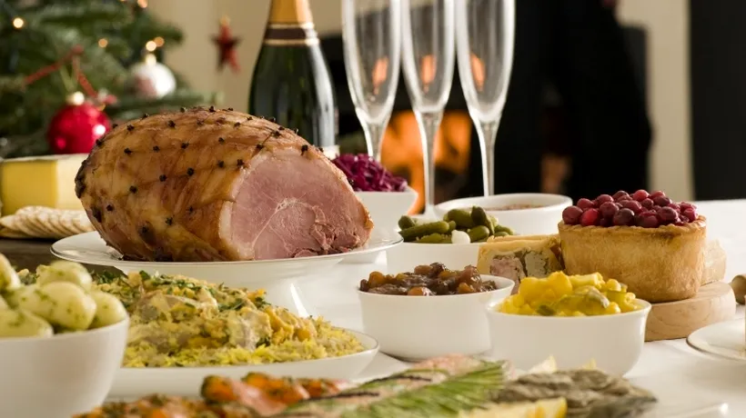 Aflați printre străini, românii din diaspora vor mânca întocmai ca acasă: Masă de Crăciun cu caltaboș și carne la garniță