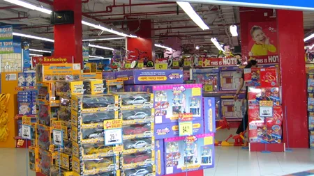 Cea mai mare companie de jucării din lume cere protecție pentru FALIMENT