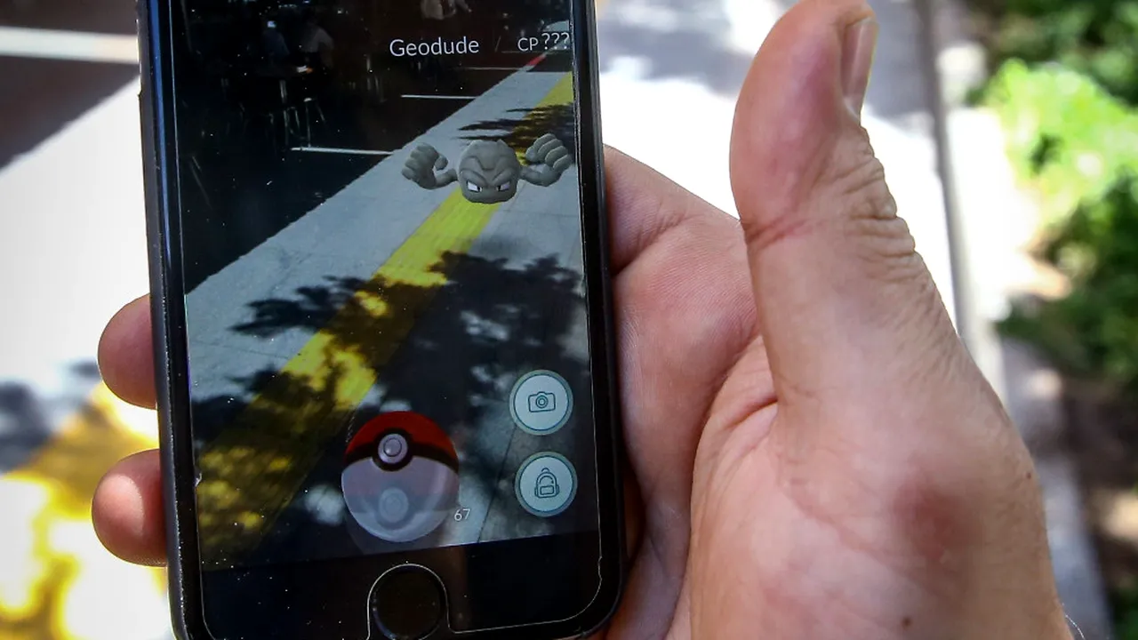 O cântăreață din România amenință jucătorii de Pokemon Go: 