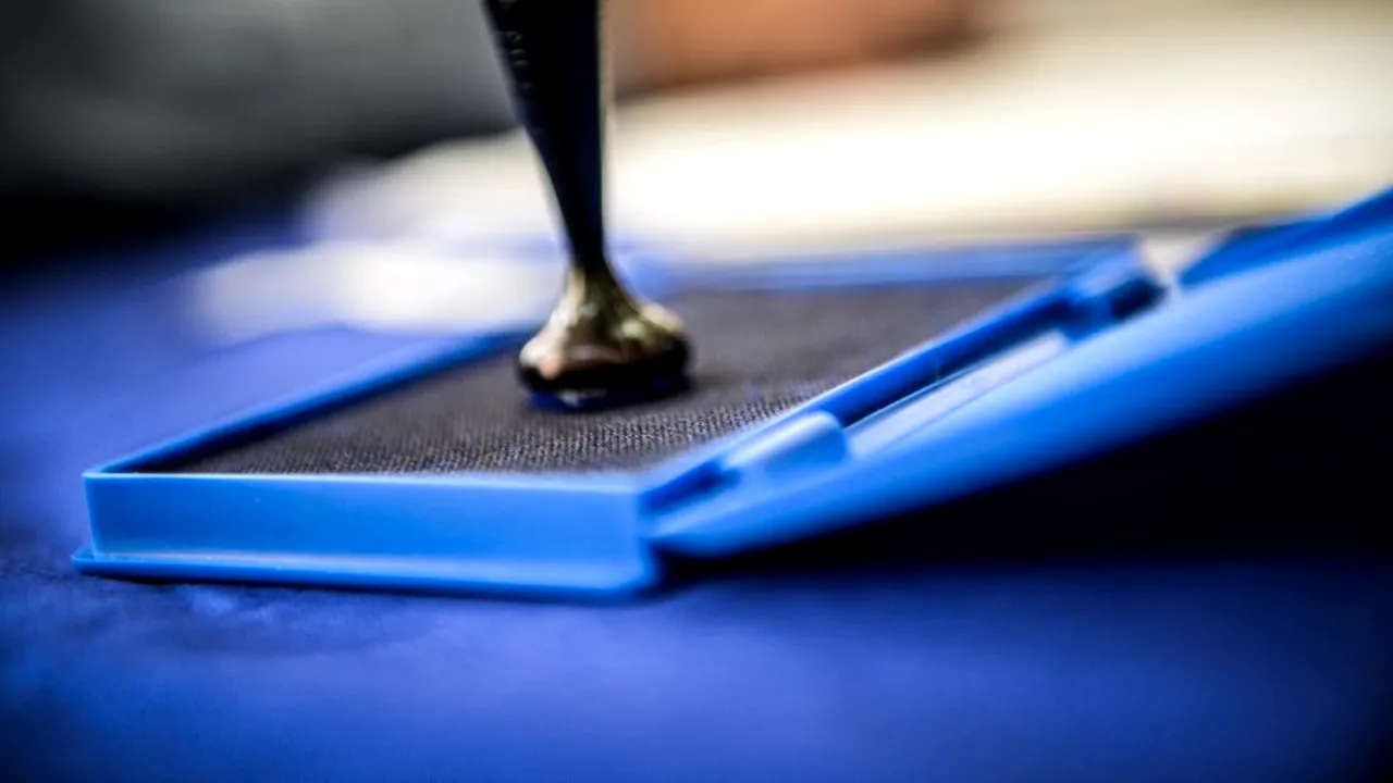 Moldova își alege președintele. Cum se implică România în scrutinul de peste Prut