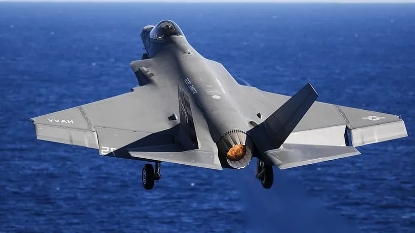 Trump taie Israelului din aripi. America, pregătită să livreze Emiratelor Arabe Unite avioane de vânătoare F-35!