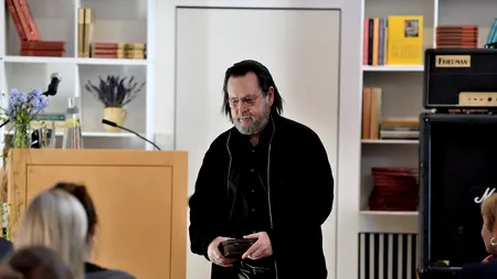 Regizorul Lars von Trier a fost diagnosticat cu Parkinson. Cum se simte „copilul teribil” al cinematografiei