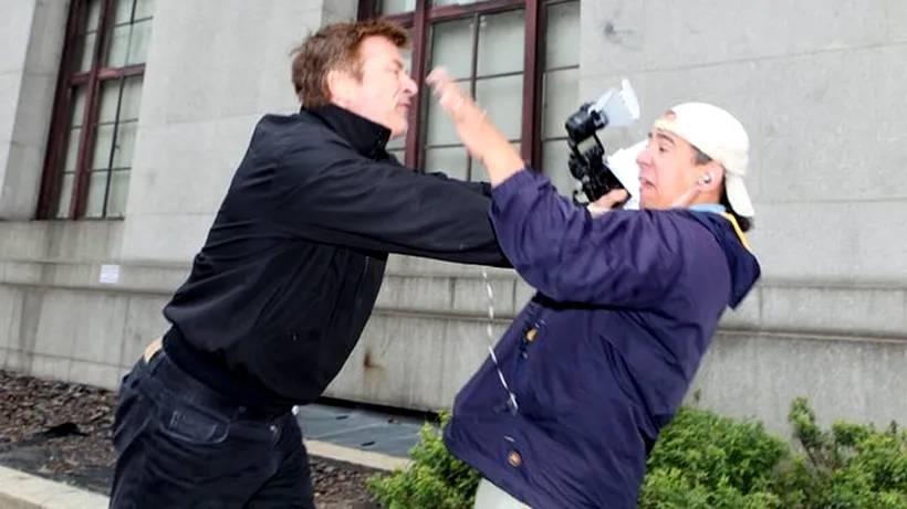 Actorul Alec Baldwin a agresat un fotograf