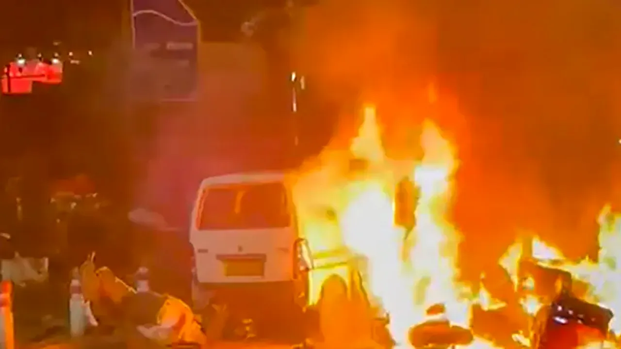 Explozie în capitala Indiei, lângă Fortul Roșu, fostul palat imperial. Autoritățile anunță cel puțin 8 persoane decedate