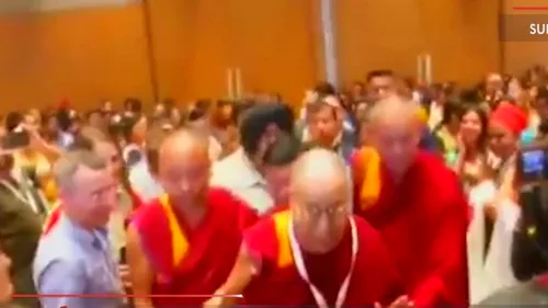 Dalai Lama are probleme de SĂNĂTATE. Liderul spiritual tibetan, internat în spital